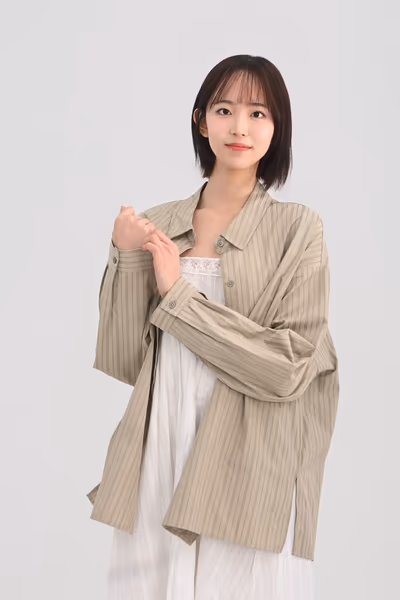 스트라이프 텍스처 절개 오버핏 셔츠